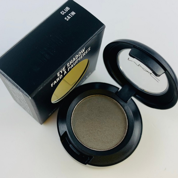 Last one! MAC CLUB Satin eye shadow NIB RARE - Picture 3 of 9